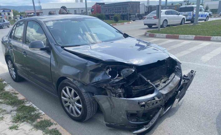Samsun’da iki otomobil çarpıştı: 1 yaralı