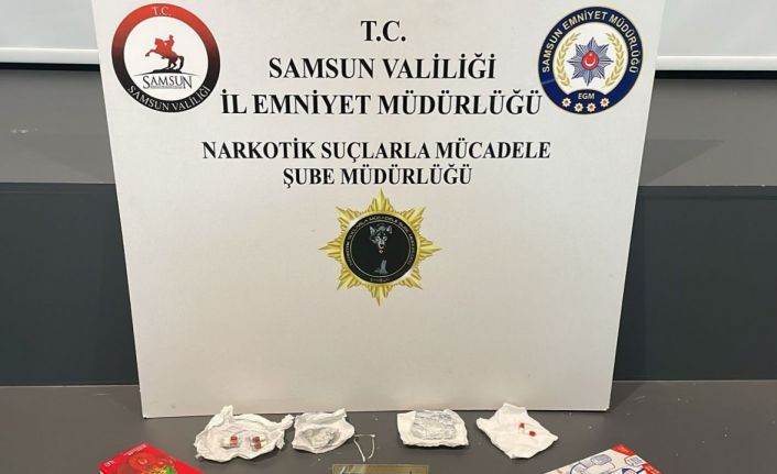 Samsun’da meyve suyu kutularında uyuşturucu hap ele geçirildi