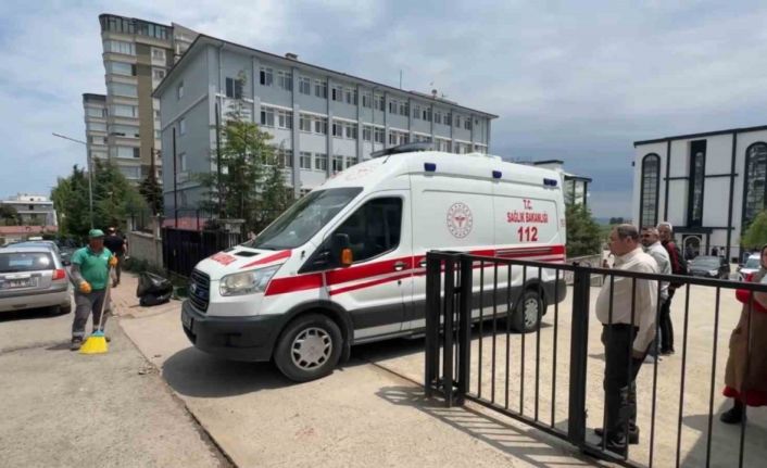 Samsun’da okulda zehirlenme şüphesi: 4 öğrenci hastaneye kaldırıldı