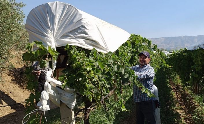 Sarıgöl’de örtü ekipleri işleri sıraya koydu