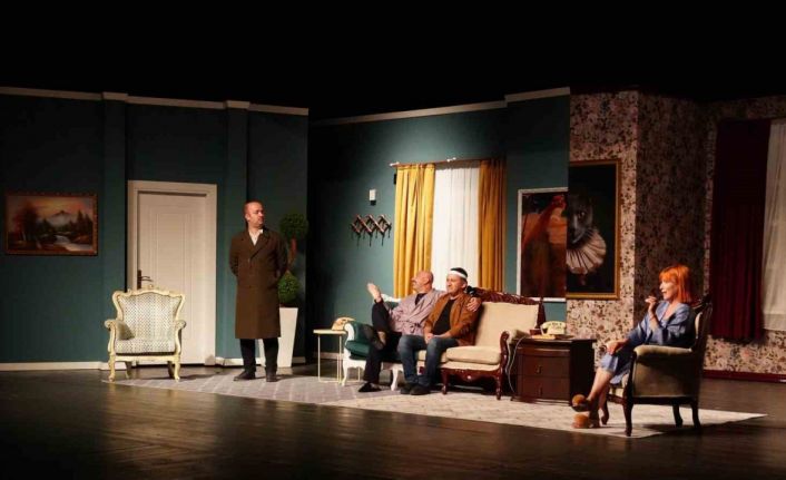 Şehir tiyatroları sezon finali yaptı