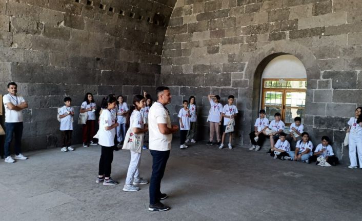 Selçuklu Uygarlığı ve Gevher Nesibe Tıp Tarihi Müzesi gençlerin ilgi odağı oluyor