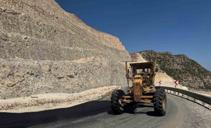 Siirt’te kırsal yollarda konfor artırılıyor