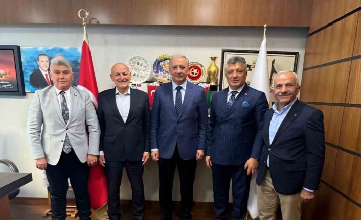 Sıralardan meclise uzanan yolculuk: Başkan Kul, öğrencisi Milletvekili Mete ile bir araya geldi