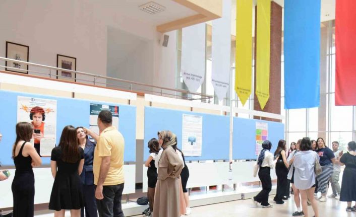 ’Sosyal Hizmet Uygulamalı Araştırma Poster Sunumları Etkinliği’ düzenlendi