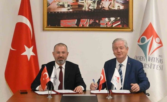 Sosyalfest 2025’e Yüksek İhtisas Üniversitesi ortak oldu