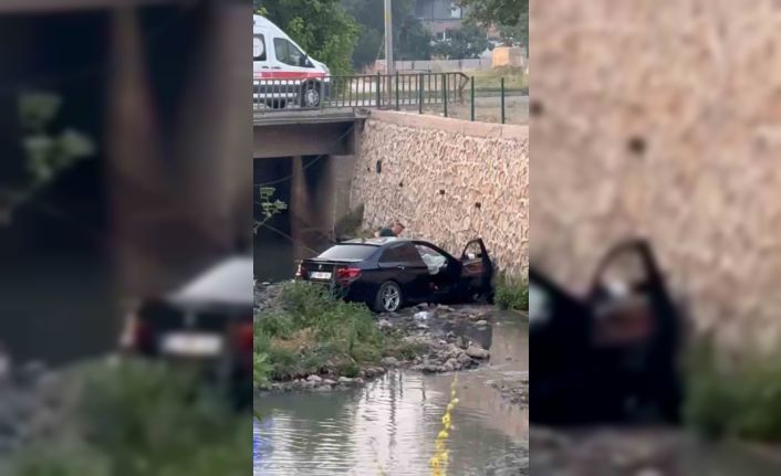 Su kanalında otururken aracın altında kalan çocuk hayatını kaybetti