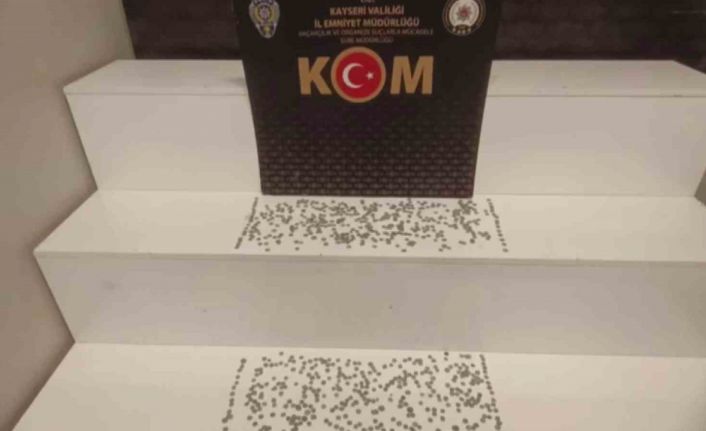 Tarihi eser kaçakçıları yakayı ele verdi