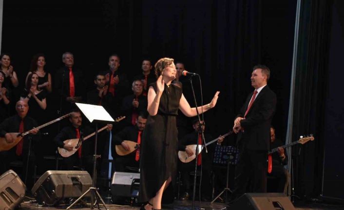 Telden Dile Türk Halk Müziği Öğretmenler Korosu sezon sonu konseri