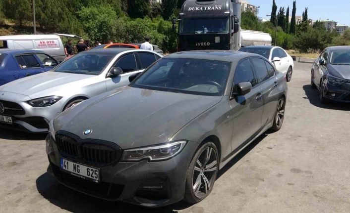 TEM’de yol çalışması tuzağa döndü: Onlarca sürücü soluğu lastikçide aldı