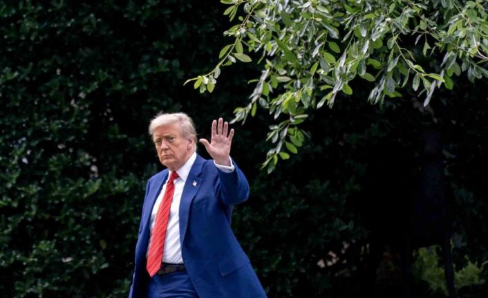 Trump: "(İran) Kesinlikle birkaç ay içinde nükleer silaha sahip olacaklar"