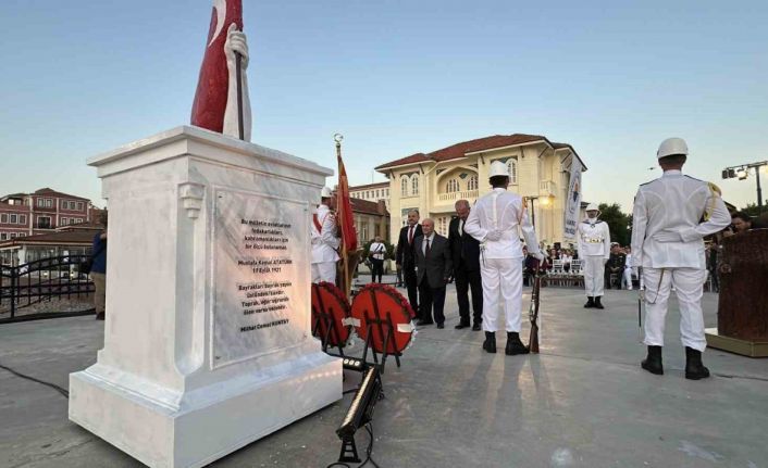 ‘Türkiye Şehitlerini Anıyor’ programı Çanakkale Deniz Müzesi’nde gerçekleştirildi
