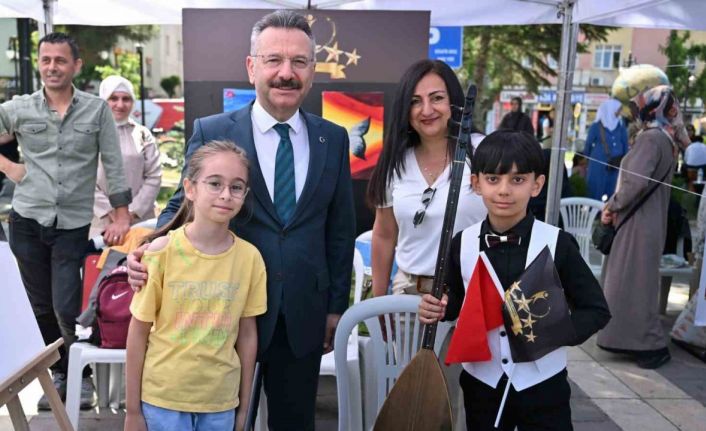 ’Türkiye Yüzyılında Geleceğin Yıldızları’ yıl sonu şenliği düzenlendi