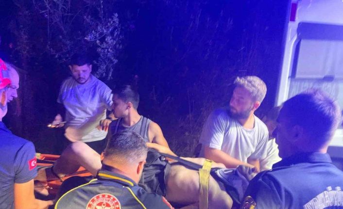 Uçurumdan uçan motosiklet sürücüsü yaralandı