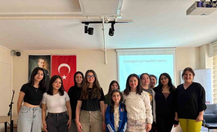 Üniversiteli öğrencilerden ‘Enerji Verimliliği ve Tasarrufu’ semineri