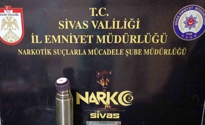 Uyuşturucu tacirleri Sivas’ta yakayı ele verdi