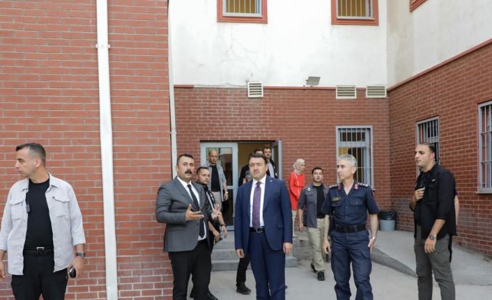 Vali Musa Işın’dan Geri Gönderme Merkezi’ne denetim ziyareti