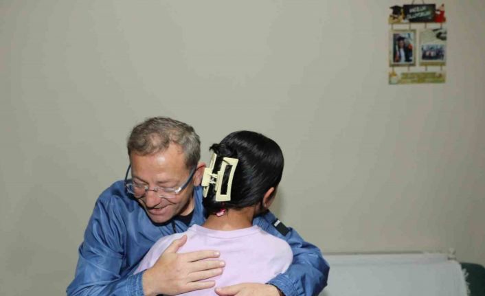 Vali Polat’tan Türkiye 2’incisi öğrenciye ziyaret