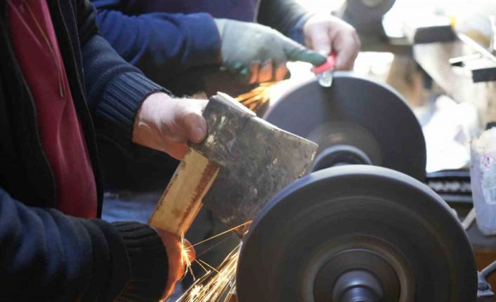 Yarım asırlık demirci usta uyardı: "Bıçağınızı bulaşık makinesine atmayın, kurbanda sorun yaşarsınız"