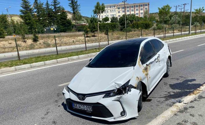 Yozgat’ta 2 araç çarpıştı, 2 kişi yaralandı