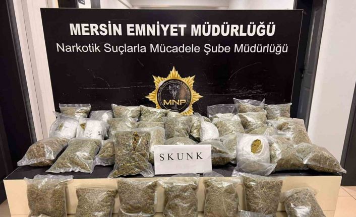 Yün torbalarında kilolarca uyuşturucu ele geçirildi: 3 tutuklama