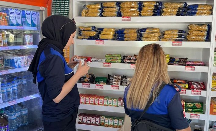 Zabıta ekipleri bakkal, büfe ve tekel bayilerinde denetimlerini sürdürüyor