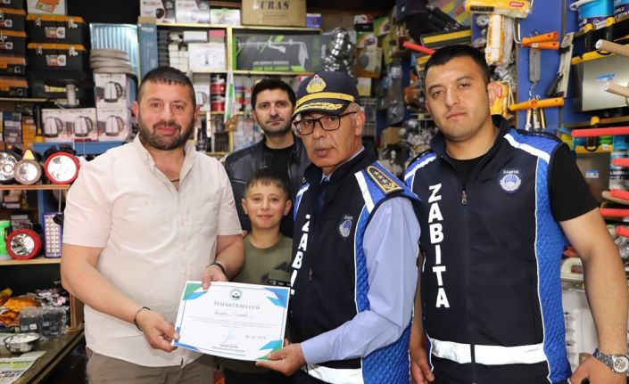 Zabıta ekiplerinin  kaldırım işgal denetimleri devam ediyor