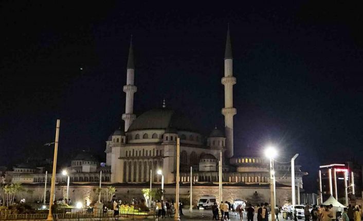 15 Temmuz darbe girişiminin 9. yılında tüm yurtta camilerde selalar okundu