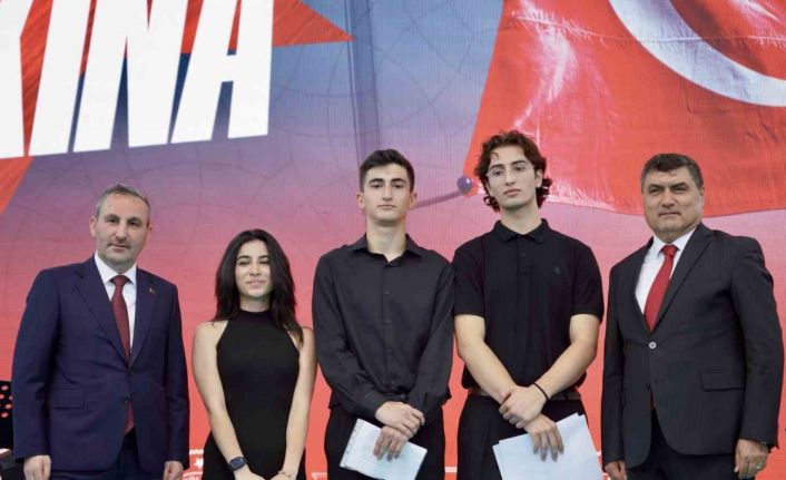 15 Temmuz Demokrasi ve Milli Birlik Günü’nde şiir yarışması ödül töreni düzenlendi