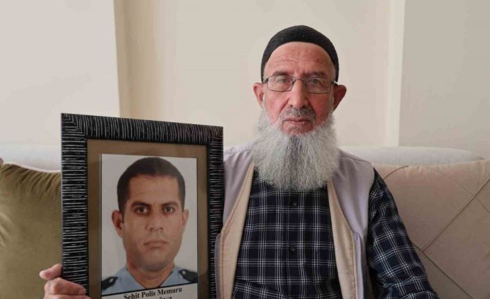 15 Temmuz şehidinin babası: "15 Temmuz gelince canımız ciğerimiz yanıyor"