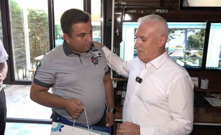 1,5 yaşındaki çocuğu ölümden kurtaran güvenlikçiye başkandan ödül