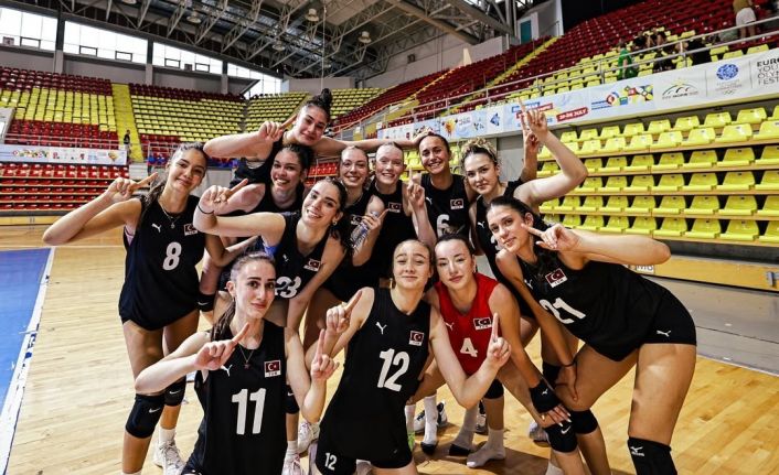 18 Yaş Altı Kız Voleybol Milli Takımı, tarihinde 3. kez EYOF şampiyonu