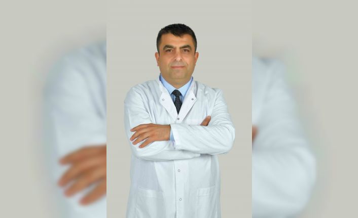 2 yaşındaki bebeğin böbreğindeki taş kapalı yöntemle alındı