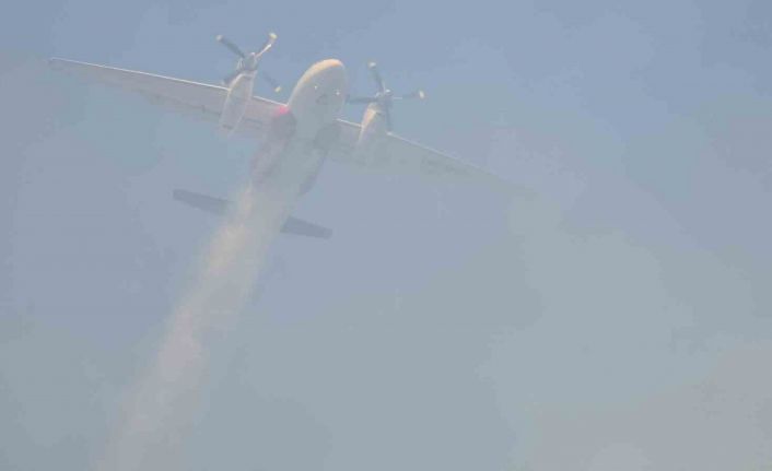 30 kilometre çapında yayılan yangında bin 306 kişi tahliye edildi