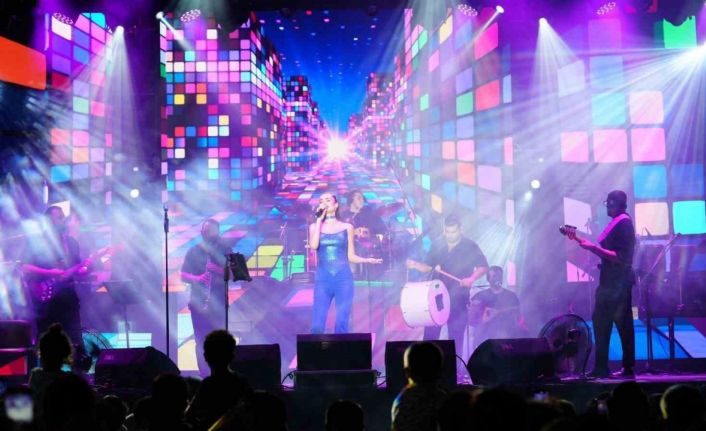 33.Uluslararası Akçaabat Müzik ve Halk Oyunları Festivali’nde unutulmaz akşam