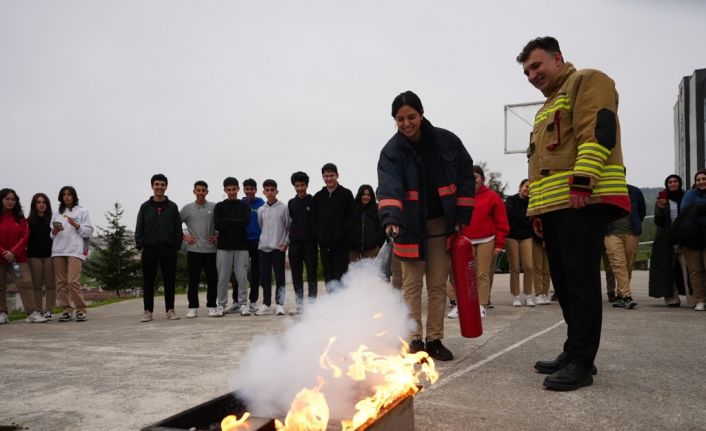 354 Yangına müdahale ettiler