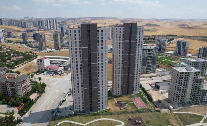 3 kişiye mezar olan bina "Hayata Değer" sloganıyla tanıtıldı