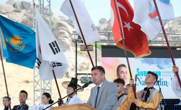 9.Uluslararası Nasreddin Hoca Kültür ve Sanat Festivali görkemli törenle açıldı