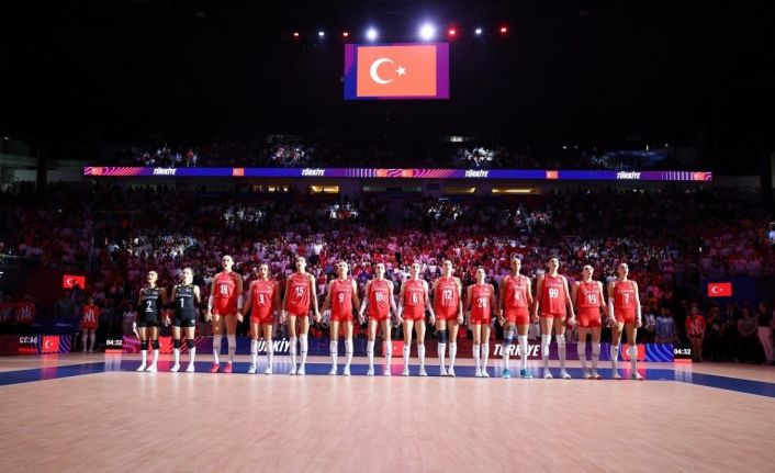 A Milli Kadın Voleybol Takımı, Polonya’ya gitti