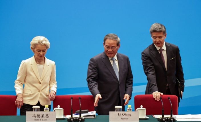 AB Komisyon Başkanı Leyen: "Beklentimiz, Çin’in nüfuzunu kullanarak Rusya’nın müzakere masasına ciddiyetle oturmasını sağlamasıdır"