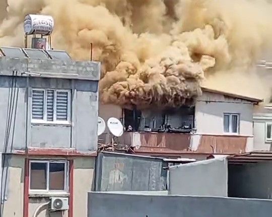 Adana’da korkutan ev yangını