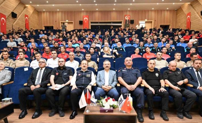 AFAD ve Eskişehir Valiliği’nden ortak proje ile gönüllü ekipler sertifikalandı