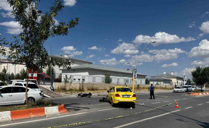 Ağrı’da trafik kazası: Karı koca hayatını kaybetti