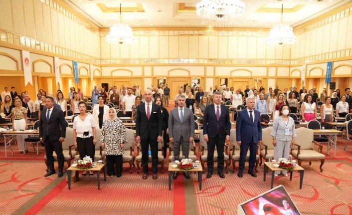 Aile ve Sosyal Hizmetler Bakanlığı’ndan ’Çocuklar İçin Yapılı Çevrede Erişilebilirlik ve Güvenlik Sempozyumu’