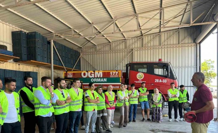 AK Gençlik yangın eğitimi aldı