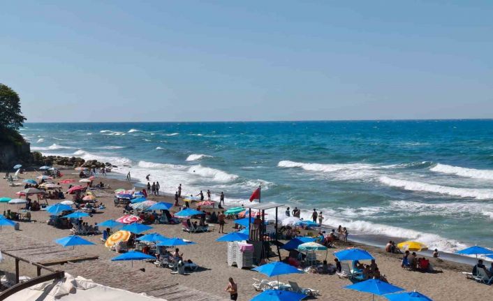 Akçakoca’da denize girilmemesi kararı alındı