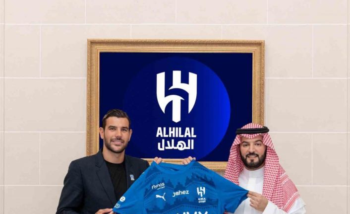 Al Hilal, Theo Hernandez’i transfer etti
