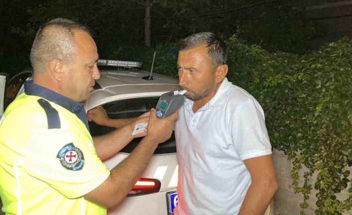 Alkollü sürücüye 11 bin lira ceza kesilerek, ehliyetine el konuldu