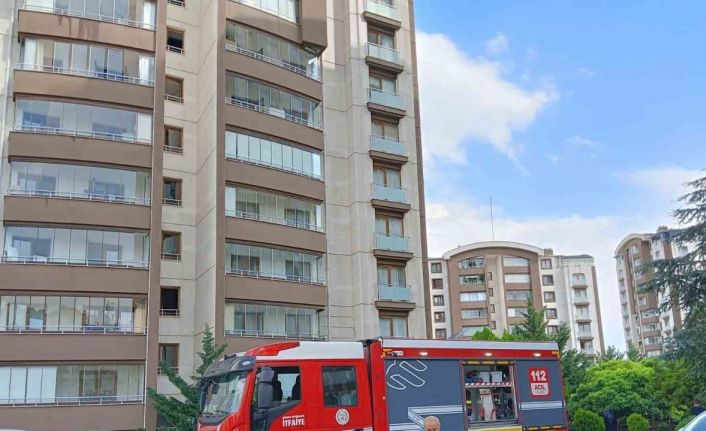 Ankara’da 14 katlı binada çıkan yangında mahsur kalan anne ile oğlu kurtarıldı