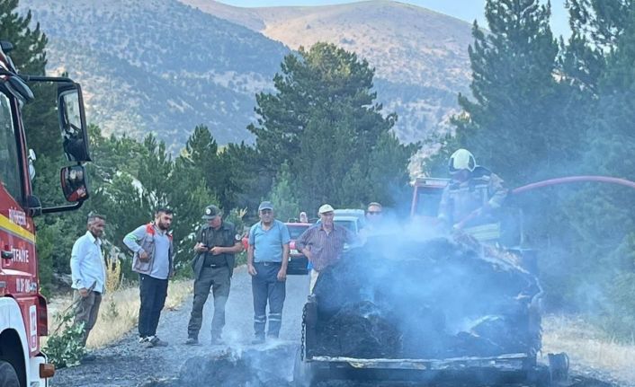 Ankara’da saman yüklü römork yandı